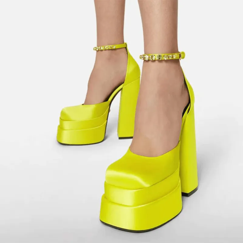 Elanora Platform Heels