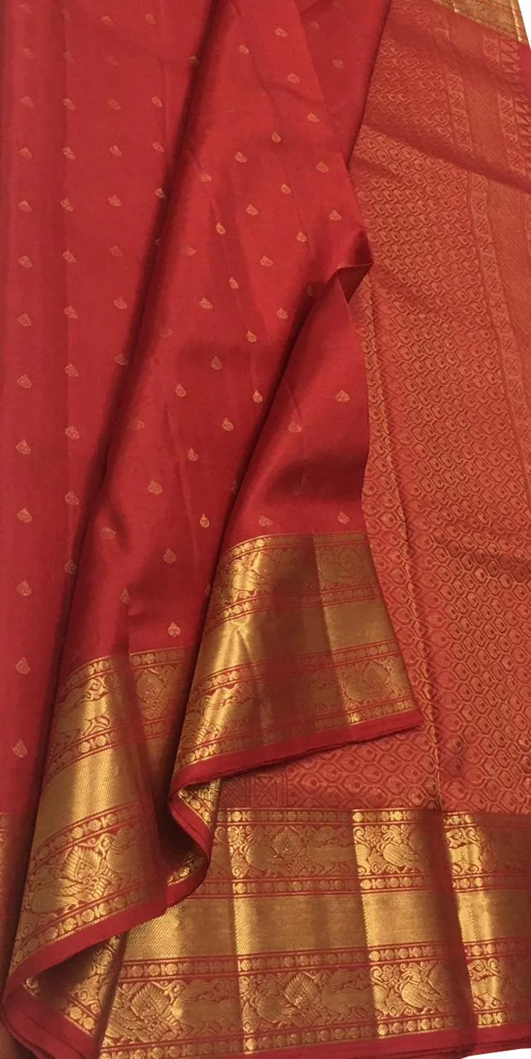 Exquisite Red Kanjeevaram Silk Saree - Handloom Beauty