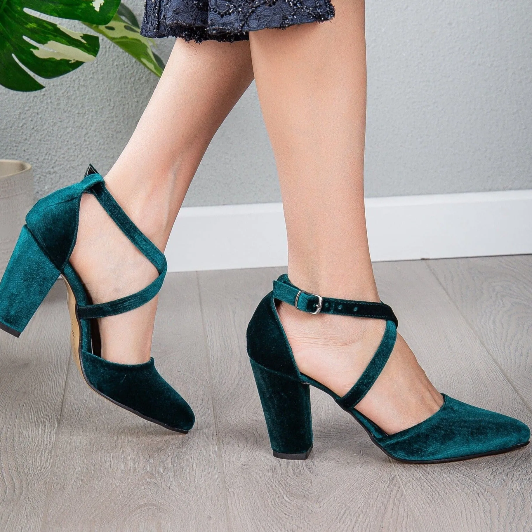 Sina - Emerald Green Velvet Criss Cross Heels