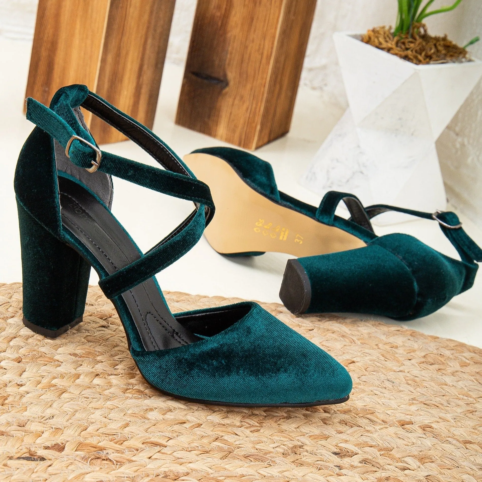 Sina - Emerald Green Velvet Criss Cross Heels