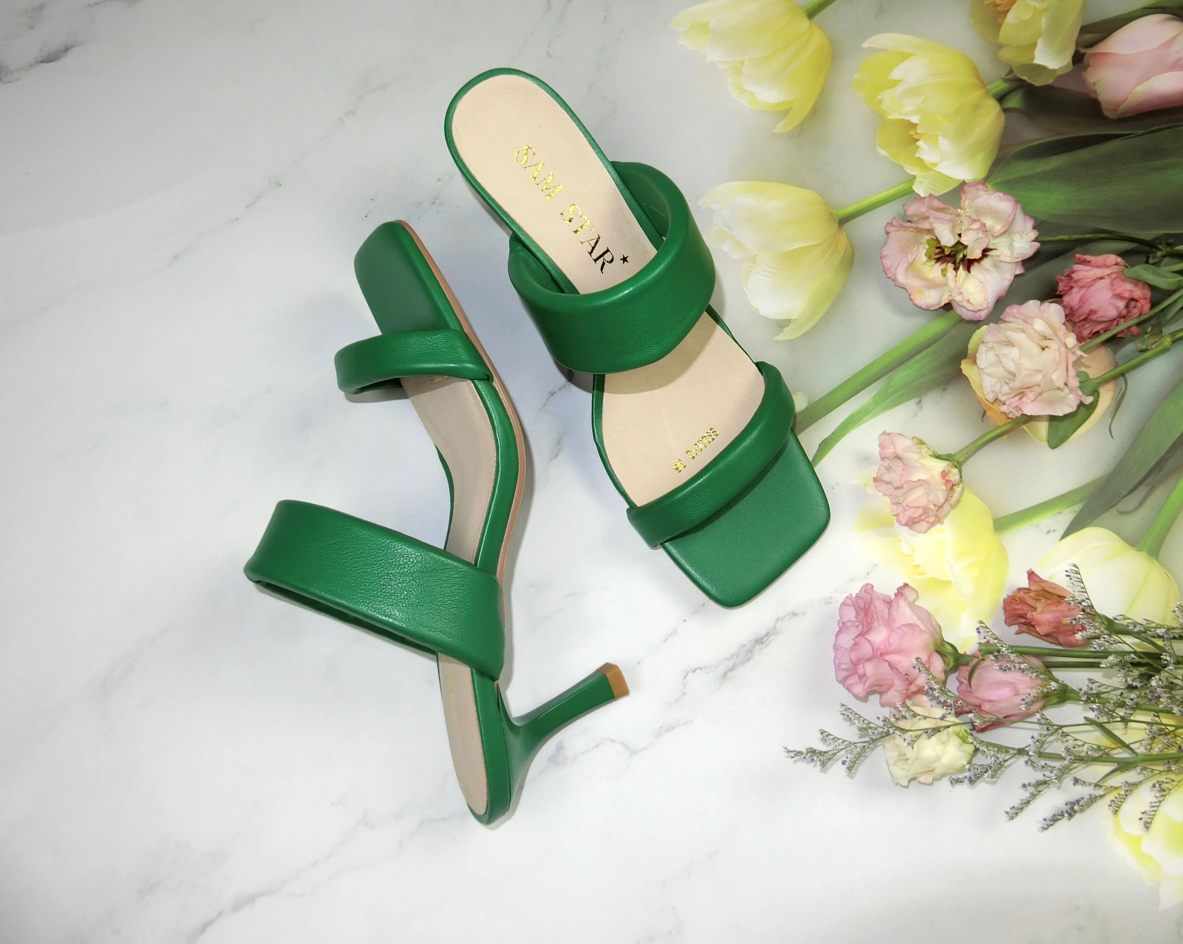 SS22012 Genuine leather puffy straps sandals in Green (size 3 only)