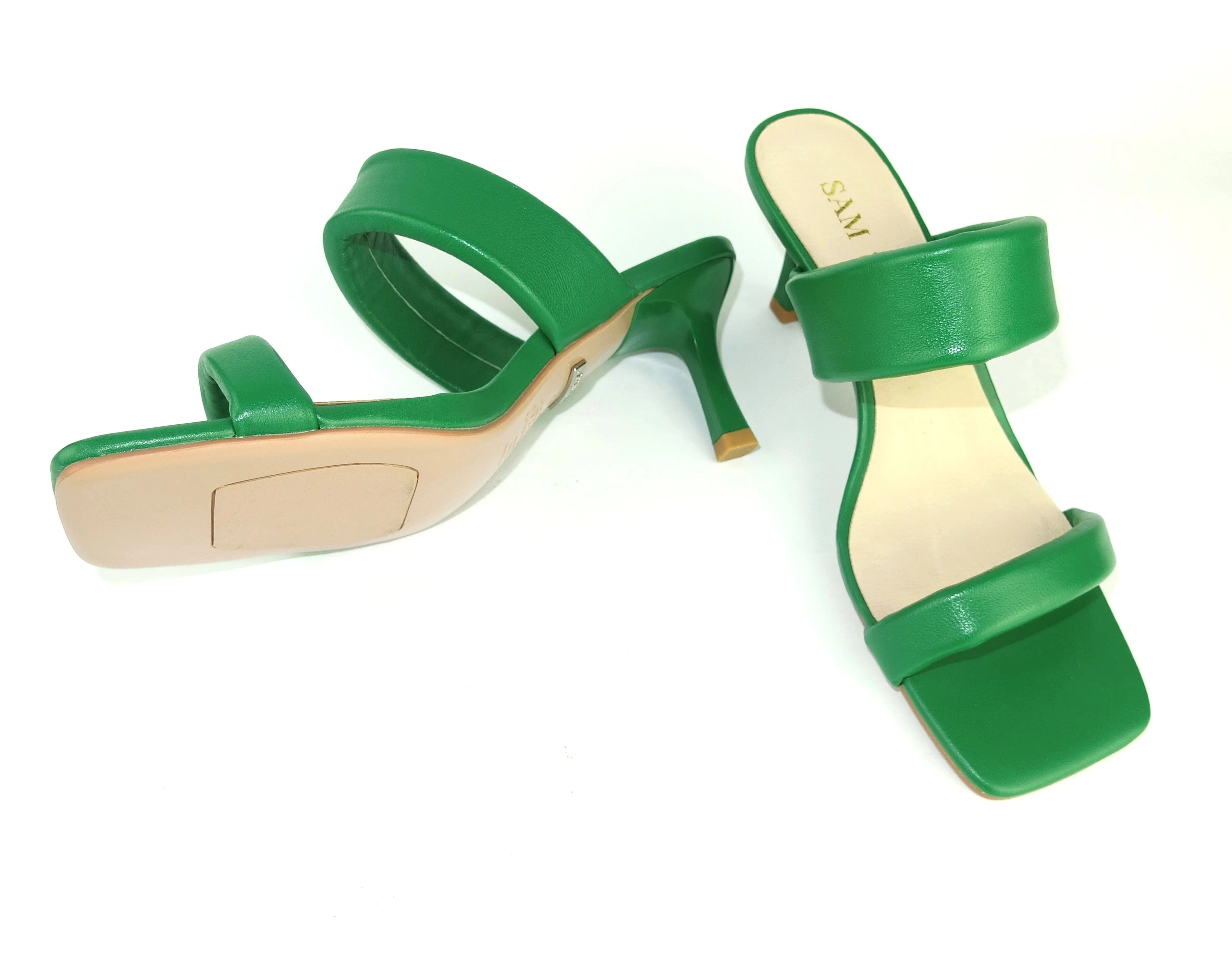 SS22012 Genuine leather puffy straps sandals in Green (size 3 only)