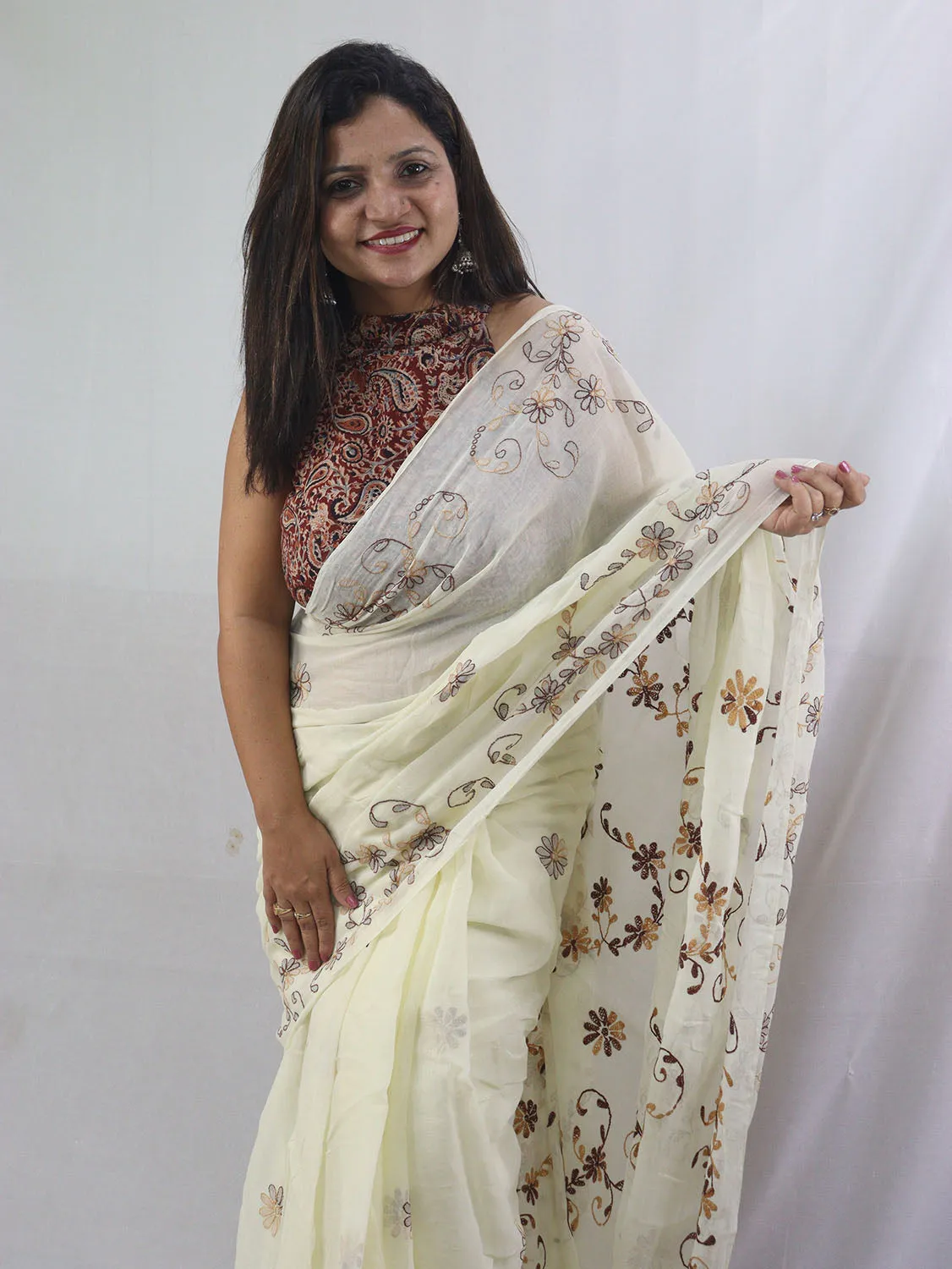 Stunning Off White Chikankari Saree with Intricate Embroidery - Pure Cotton