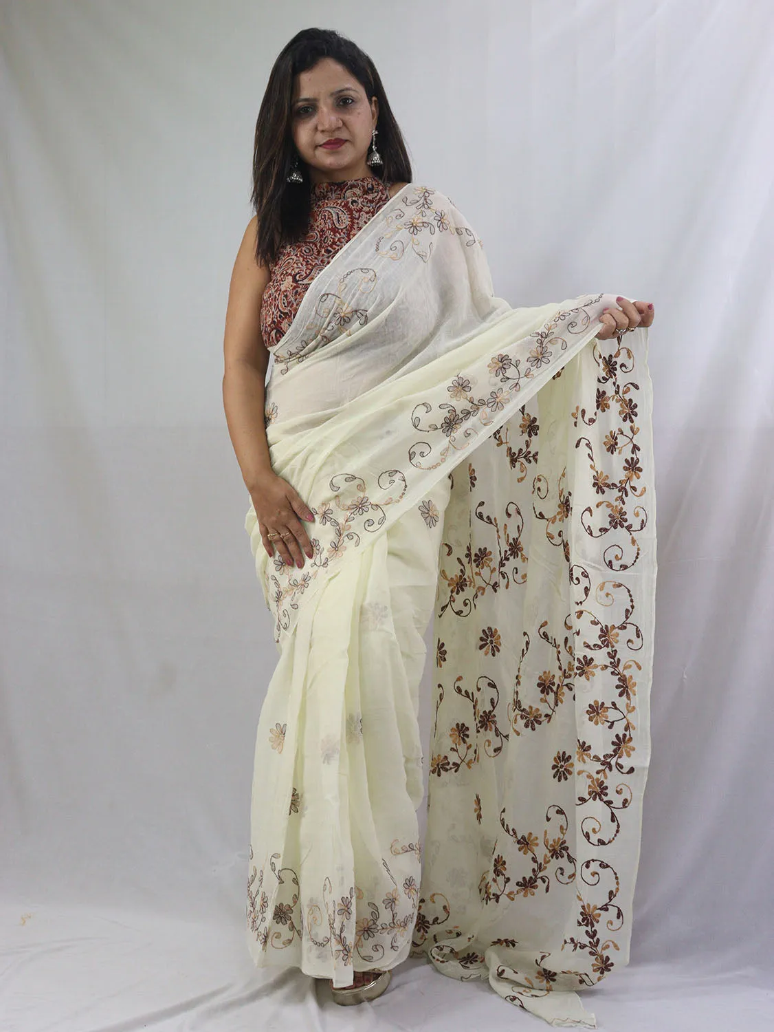 Stunning Off White Chikankari Saree with Intricate Embroidery - Pure Cotton