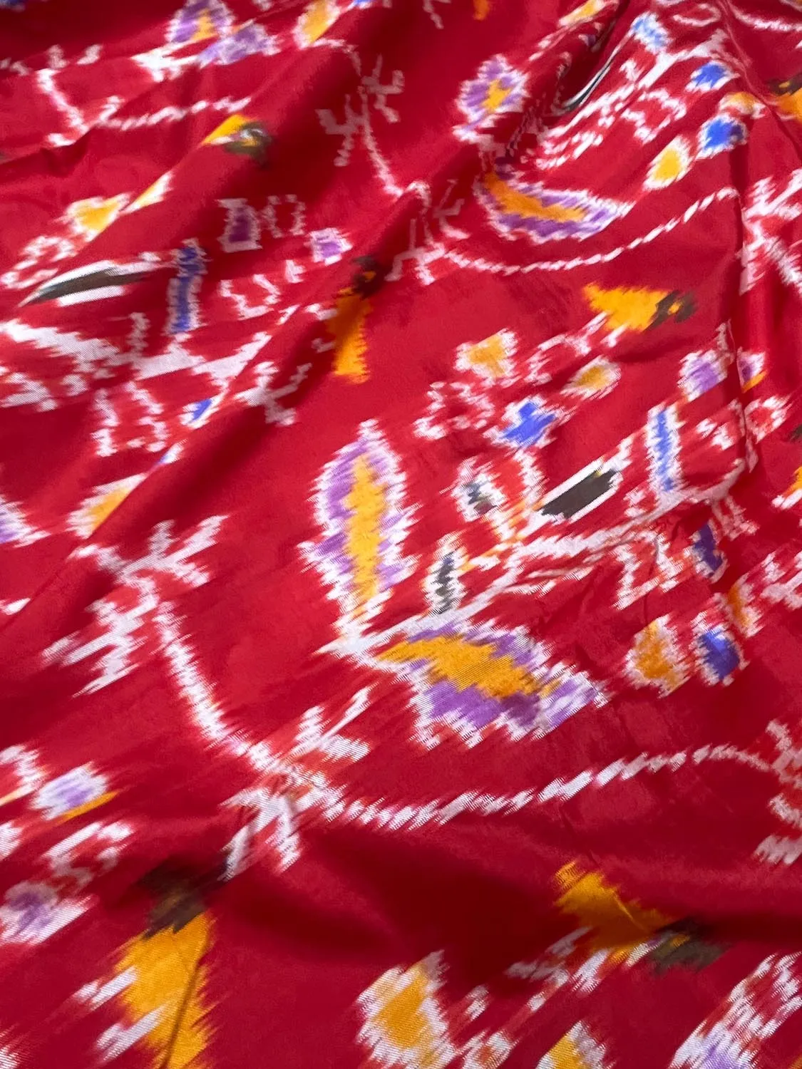 Stunning Red Handloom Pochampally Single Ikat Pure Silk Saree