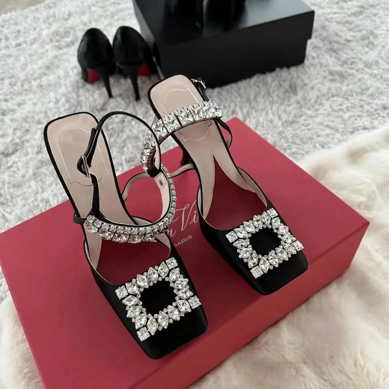 Water Diamond Square High Heel