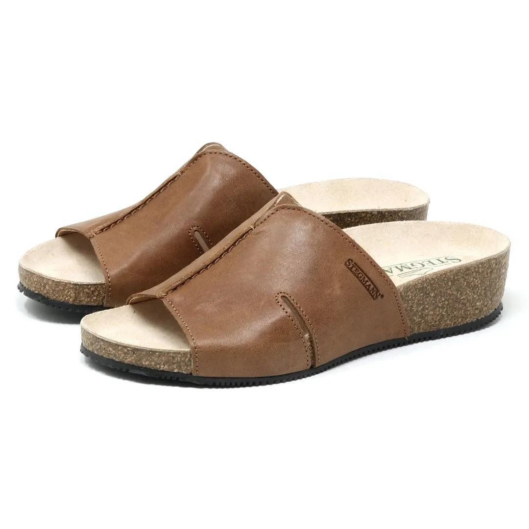 Women's 'Layna' Wedge Sandal