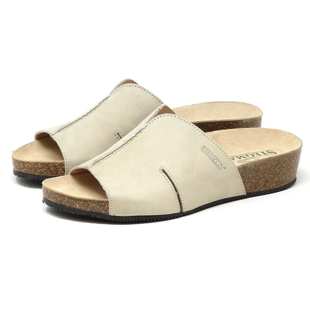 Women's 'Layna' Wedge Sandal